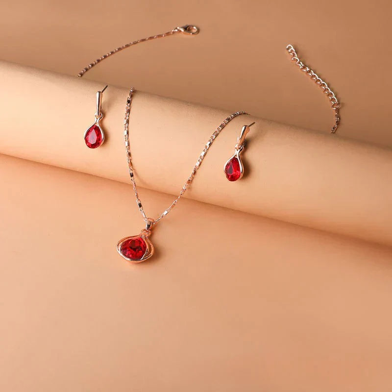 Zavina Morarel Gold Jewelry Set